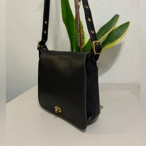 💕👜Vintage Coach Black Leather Crossbody Satchel💕👜 - Picture 3 of 11